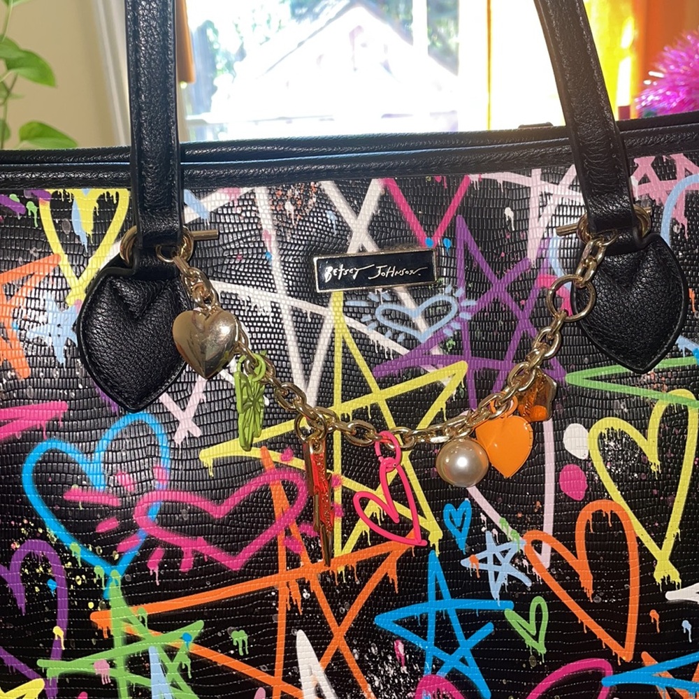Betsey Johnson purse - Picture 5 of 13